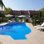 Holiday home Paradise-garden-zamardi Zamardi