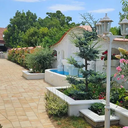 Paradise-garden-zamardi 度假居