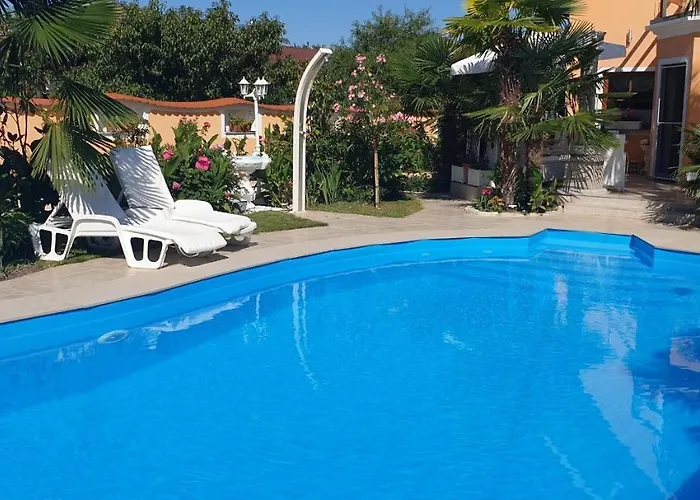 Ferienhaus Paradise-garden-zamardi *