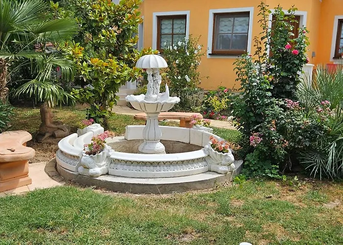 Paradise-garden-zamardi Ferienhaus